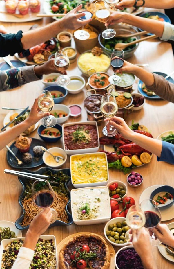 food-buffet-catering-dining-eating-party-sharing-c-PRJA78R.jpg